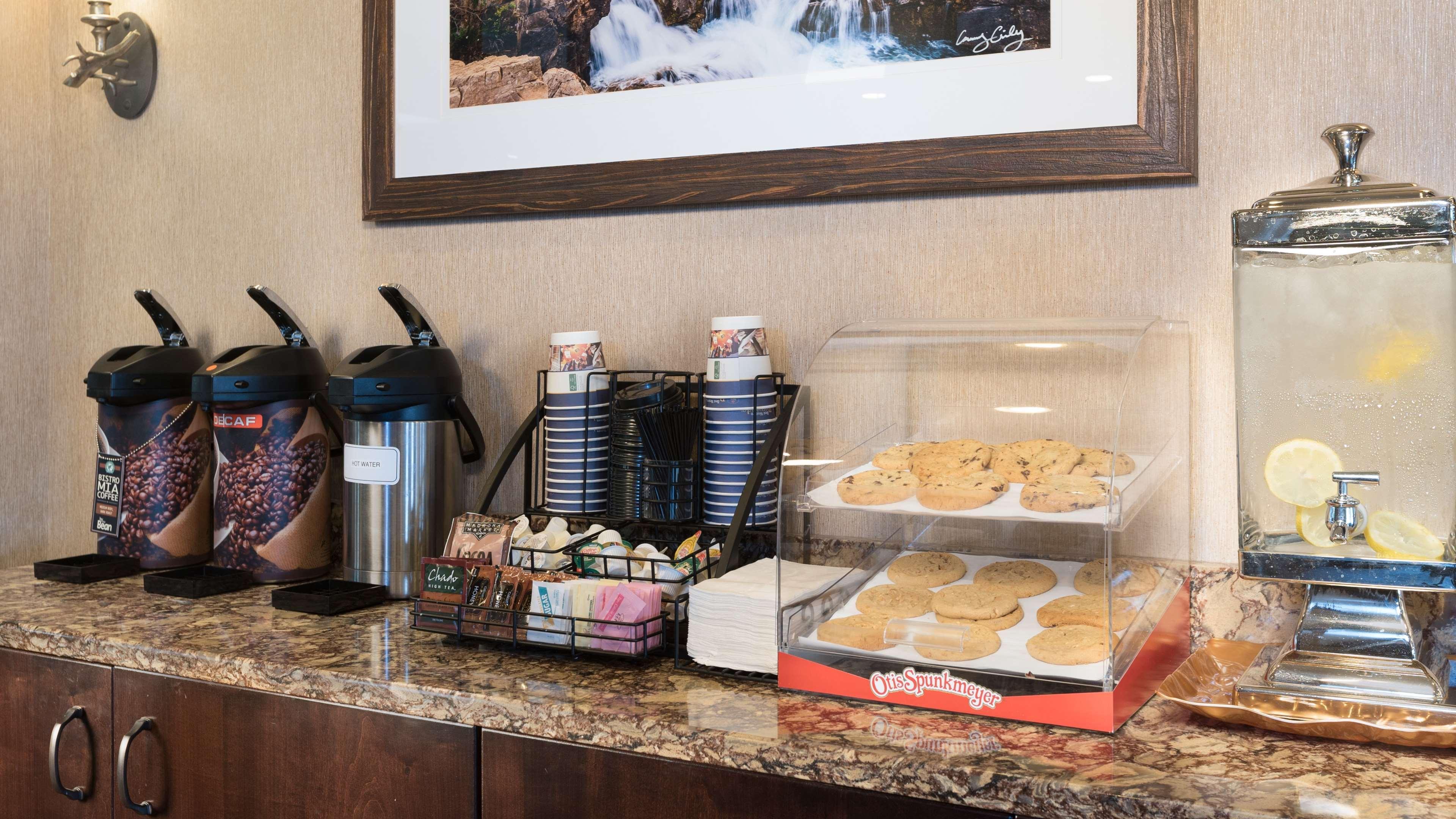 Best Western Plus Flathead Lake Inn And Suites Калиспел Екстериор снимка