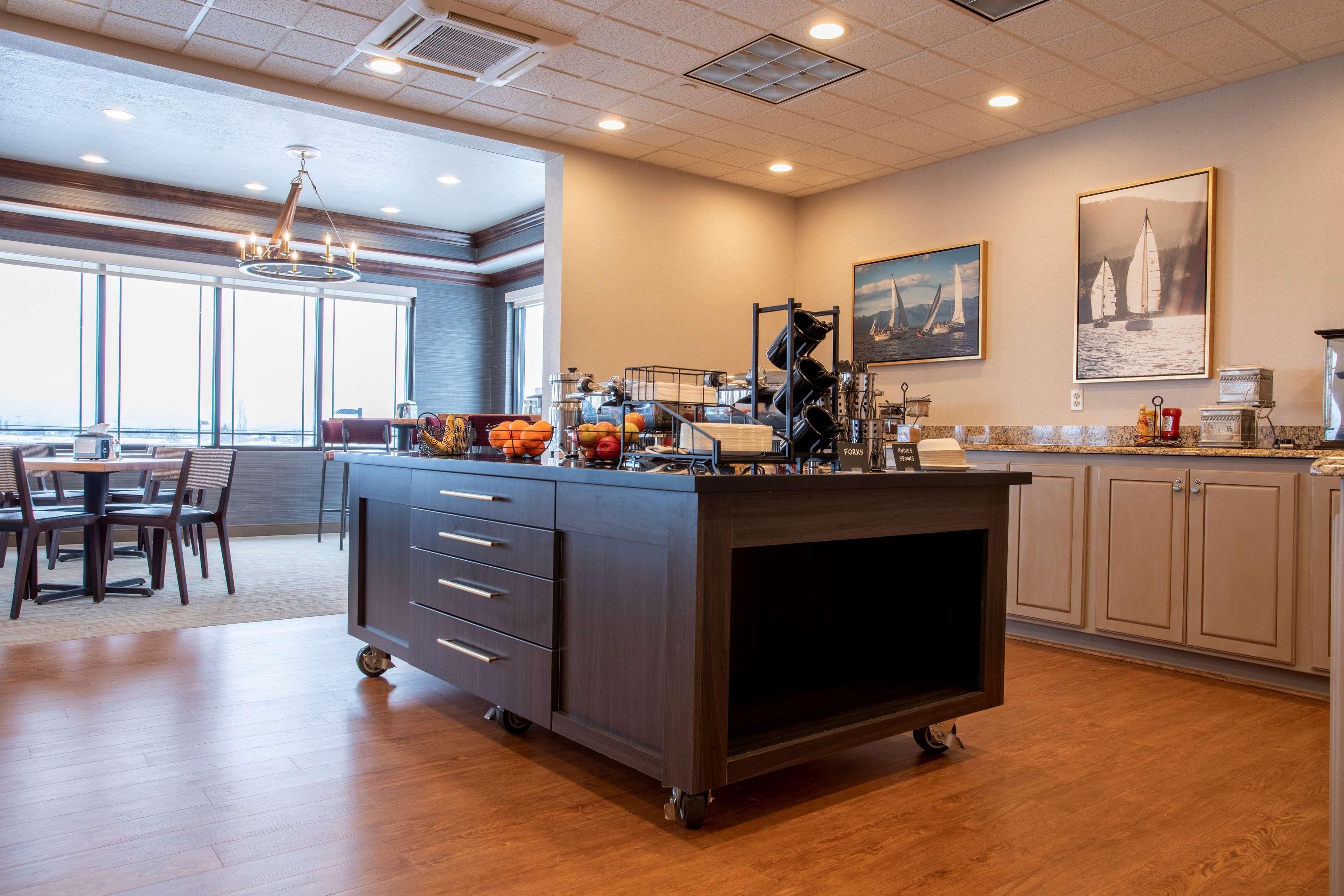 Best Western Plus Flathead Lake Inn And Suites Калиспел Екстериор снимка