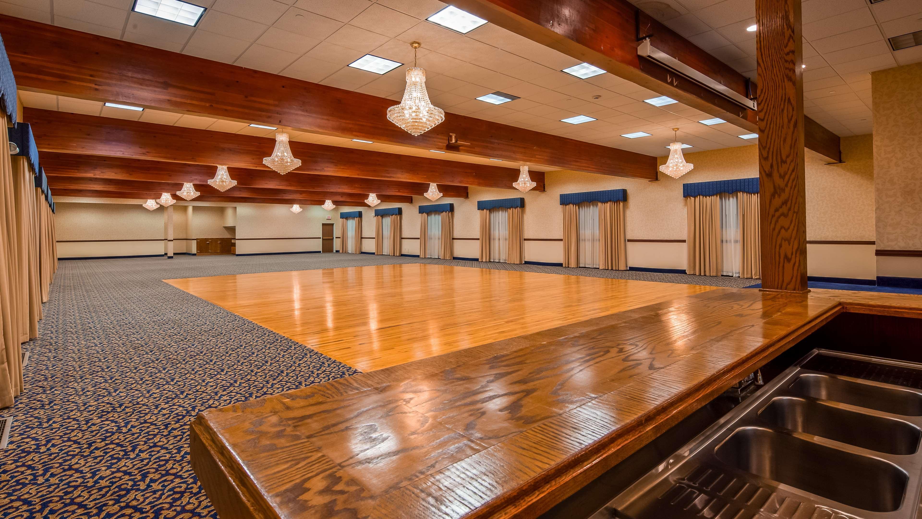 Best Western Plus Flathead Lake Inn And Suites Калиспел Екстериор снимка