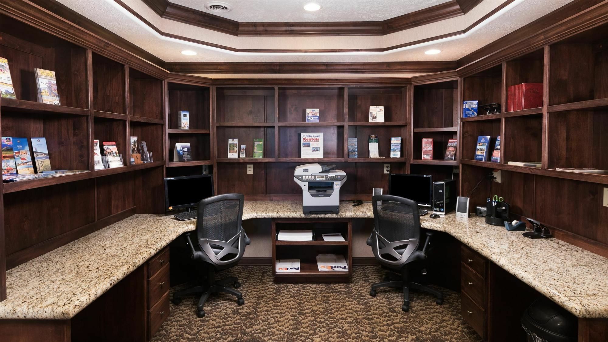 Best Western Plus Flathead Lake Inn And Suites Калиспел Екстериор снимка